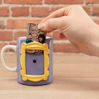 Κούπα Friends κορνίζα 3 Κούπα Friends κορνίζα φωτό